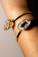 Armspange mit Achat Geoden in Gold galvanisiert.