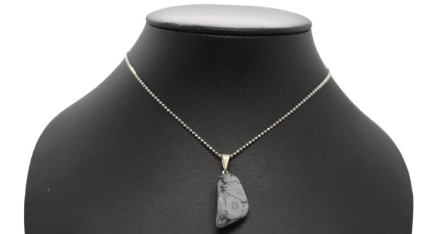 Anhänger Trommelstein Schneeflockenobsidian mit Stiftöse