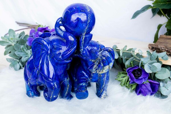 Elefantengruppe aus Laspis Lazuli, Qu. Extra, 11,52 KG