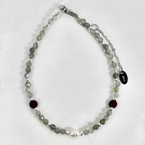 Armband Labradorit facettiert mit Granat und Süßwasserperle, 925er Silber