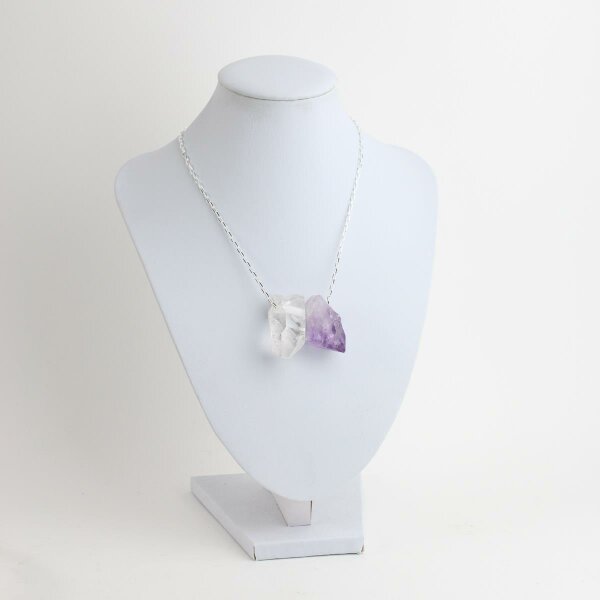 Kette versilbert mit 1 Bergkristall Spitze und 1 Amethyst Spitze