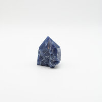 Spitze Blauquarz, teilweise roh, geschnitten und Spitze poliert, Größe 3