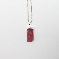 Anhänger roter Turmalin Natur, Silber gefasst