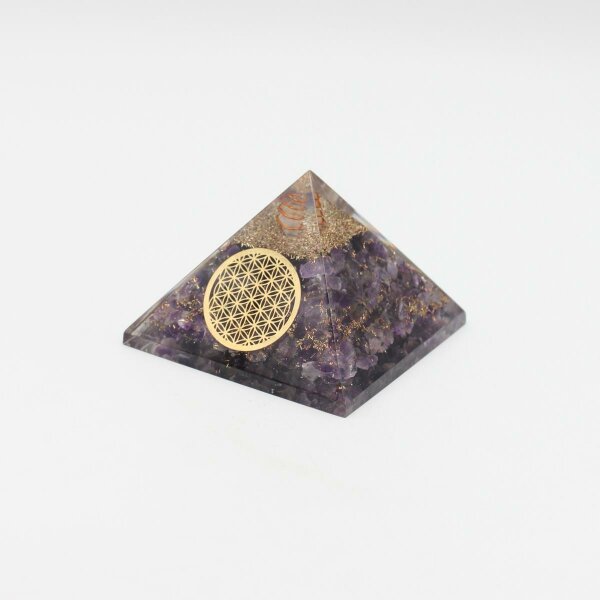 Pyramide Amethyst Orgonit mit Gravur Blume des Lebens